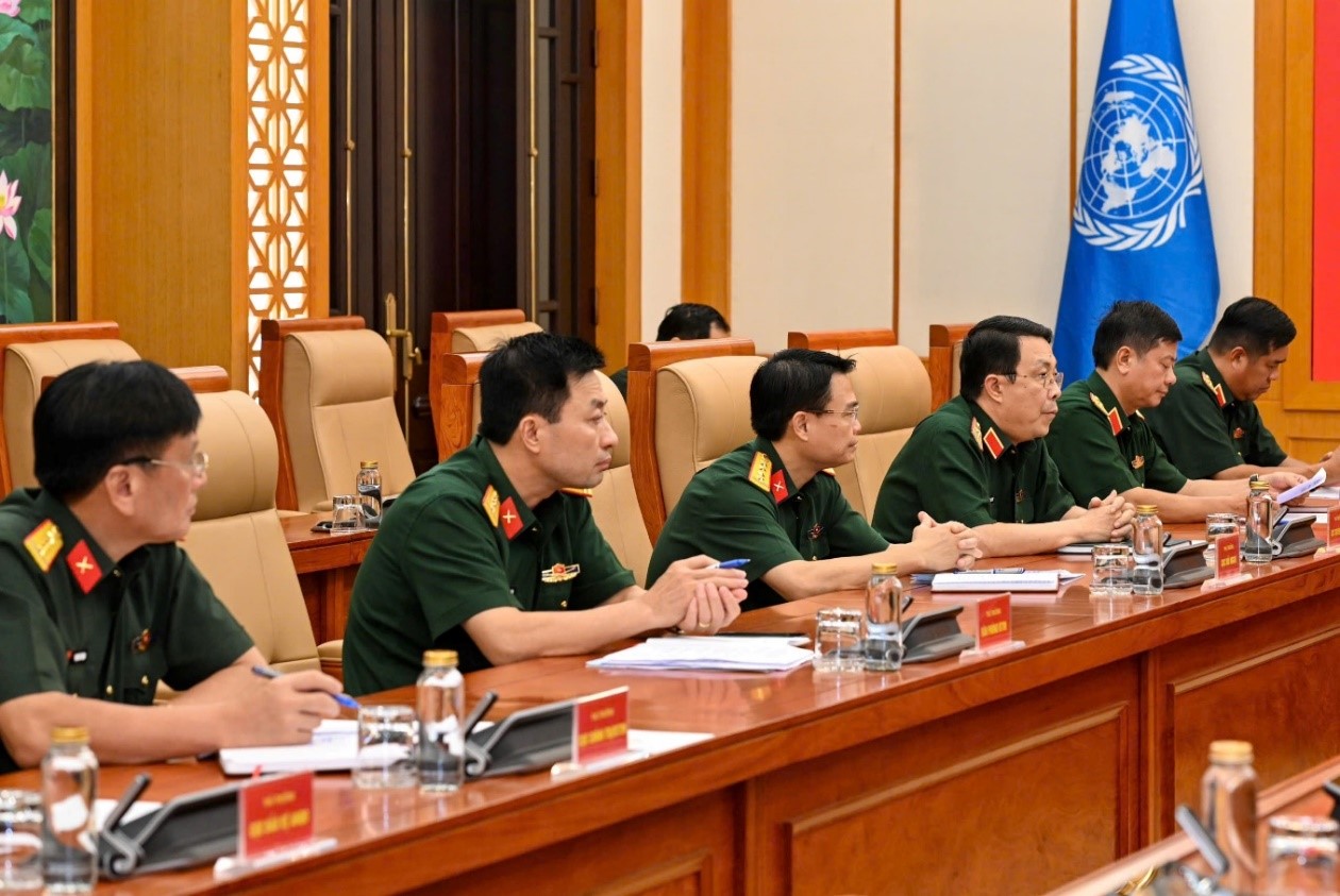 /UploadStore/admin/250722 Trao quyet dinh/08.jpg
